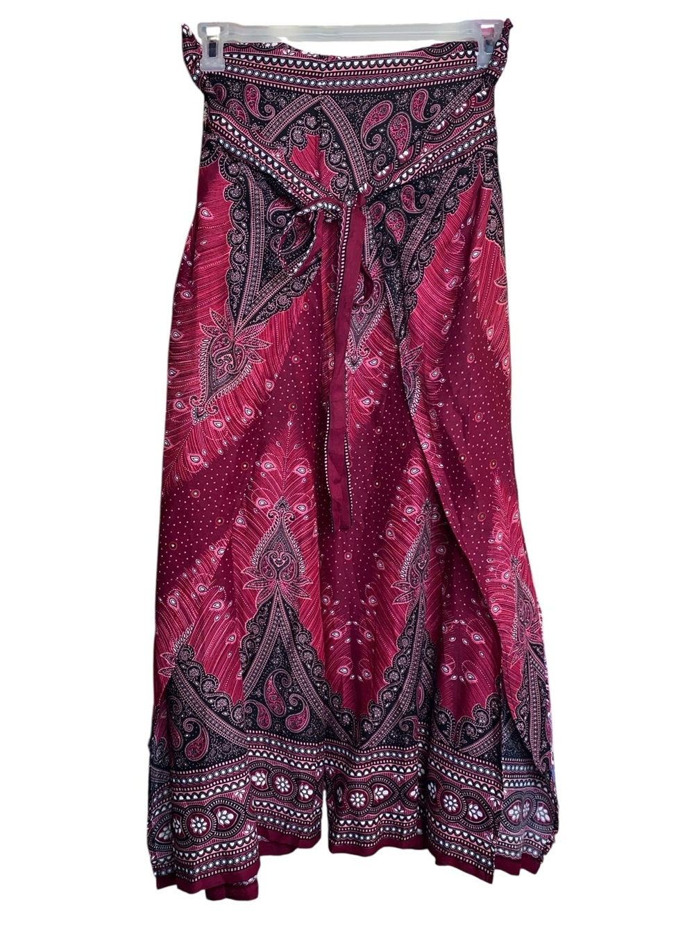 NWT Red/Black Paisley High Waisted Pants, Size Large